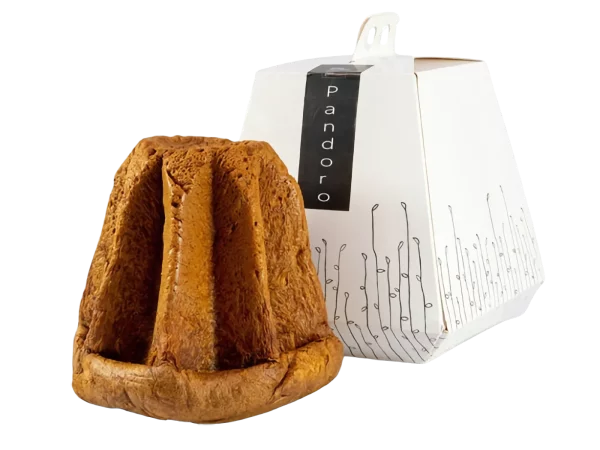 Pandoro classique avec son emballage du pâtissier Pietro Macellaro